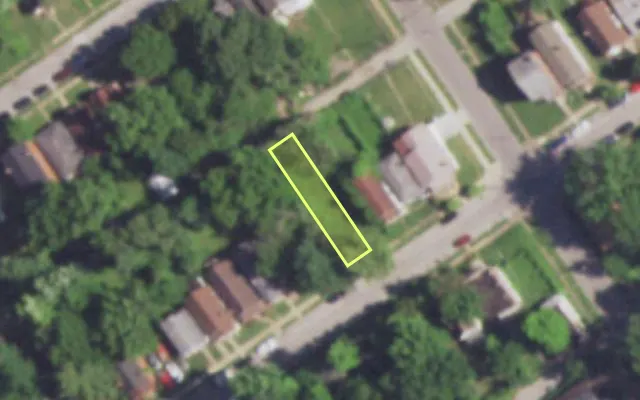 Aerial view of 5067 BEACON AV — vacant lot, St. Louis with approximate parcel outline