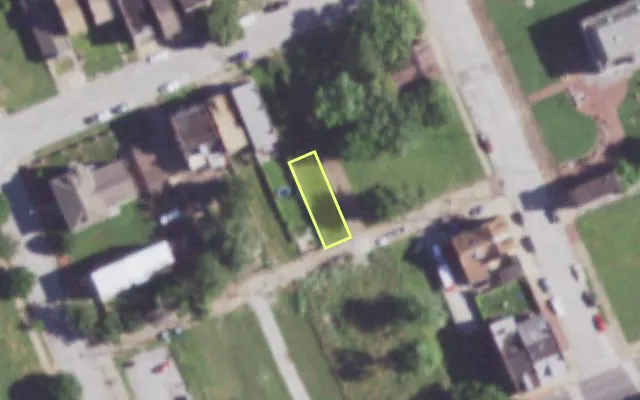 Aerial view of 1414 R FARRAR ST — vacant lot, St. Louis with approximate parcel outline