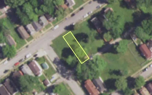 Aerial view of 5304 EMERSON AV — vacant lot, St. Louis with approximate parcel outline