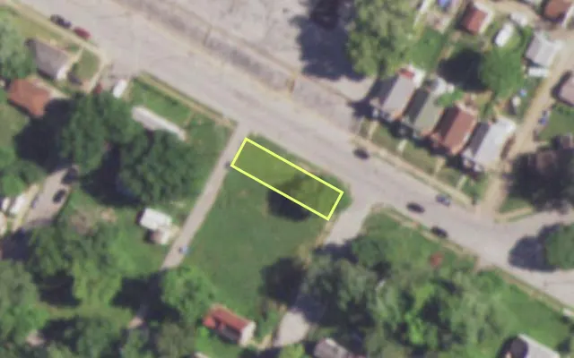 Aerial view of 4139 WALBRIDGE PL — vacant lot, St. Louis with approximate parcel outline