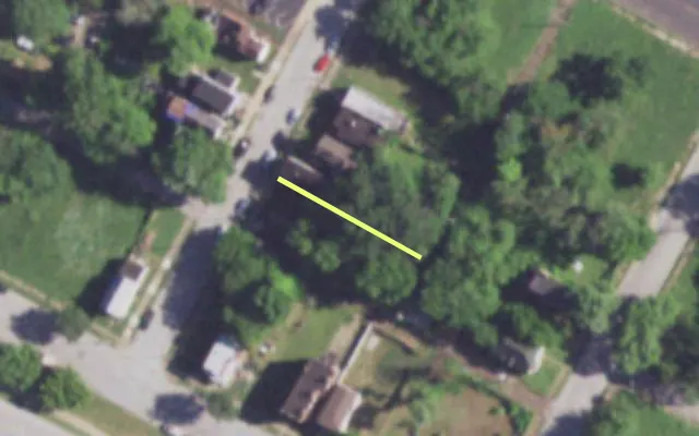 Aerial view of 4116 HULL PL — vacant lot, St. Louis with approximate parcel outline