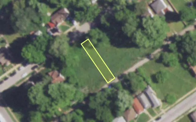 Aerial view of 5228 PLOVER AV — vacant lot, St. Louis with approximate parcel outline