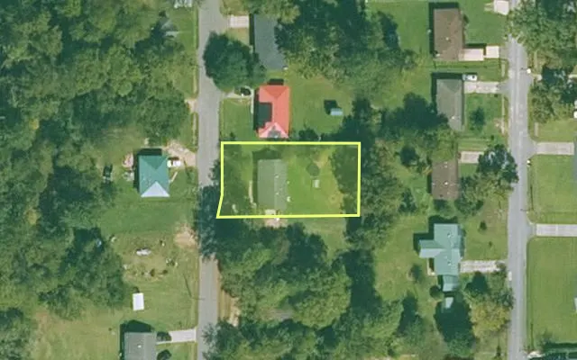 Aerial view of BRADLEY County parcel 702-00125-000 — Arkansas post-auction with approximate parcel outline