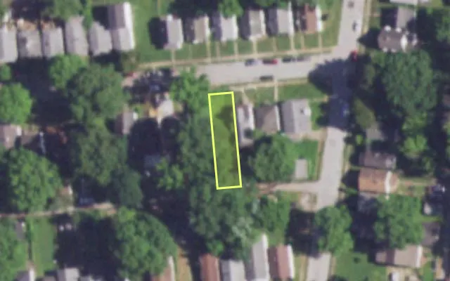 Aerial view of 1112 HOWELL ST — vacant lot, St. Louis with approximate parcel outline