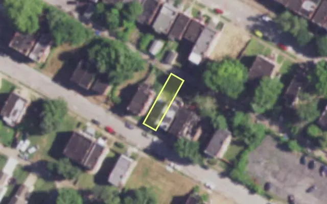 Aerial view of 4037 KENNERLY AV — vacant lot, St. Louis with approximate parcel outline