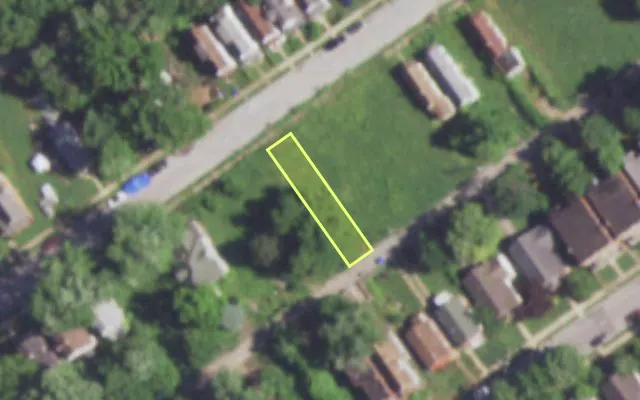 Aerial view of 5054 GERALDINE AV — vacant lot, St. Louis with approximate parcel outline