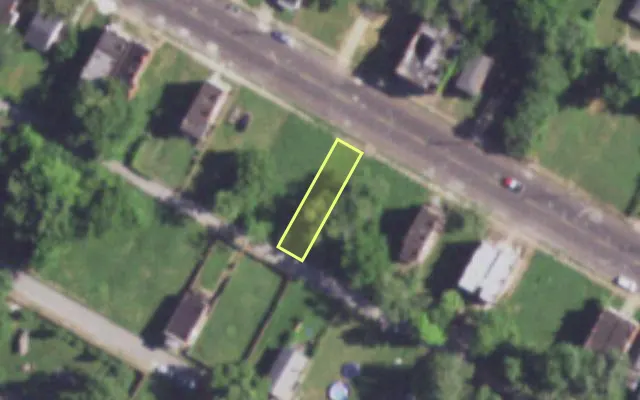 Aerial view of 3856 LEE AV — vacant lot, St. Louis with approximate parcel outline