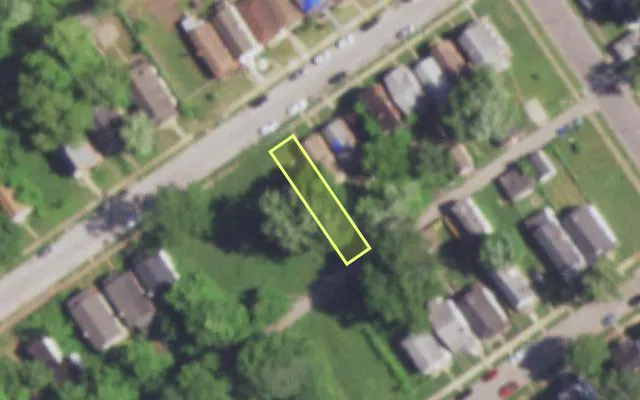 Aerial view of 5254 BEACON AV — vacant lot, St. Louis with approximate parcel outline