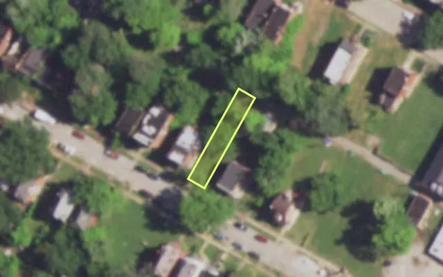 Aerial view of 4737 NORTHLAND AV — vacant lot, St. Louis with approximate parcel outline