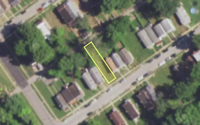 Aerial view of 5417 BEACON AV — vacant lot, St. Louis with approximate parcel outline