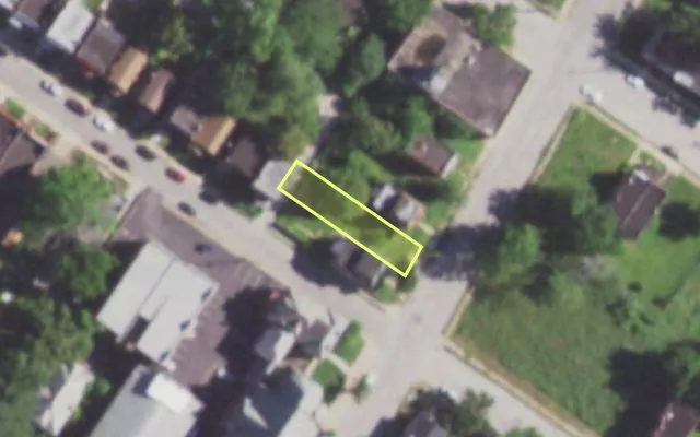 Aerial view of 1383 HAMILTON BLVD — vacant lot, St. Louis with approximate parcel outline