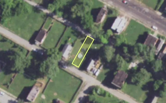 Aerial view of 3845 SHERMAN PL — vacant lot, St. Louis with approximate parcel outline