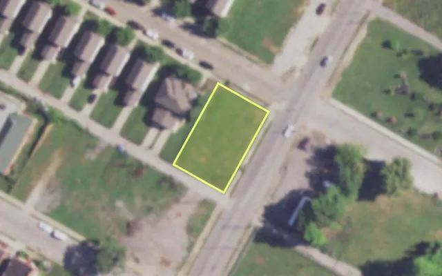 Aerial view of 2415 N VANDEVENTER AV — vacant lot, St. Louis with approximate parcel outline
