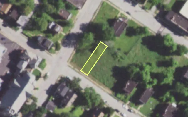Aerial view of 5891 ROMAINE PL — vacant lot, St. Louis with approximate parcel outline