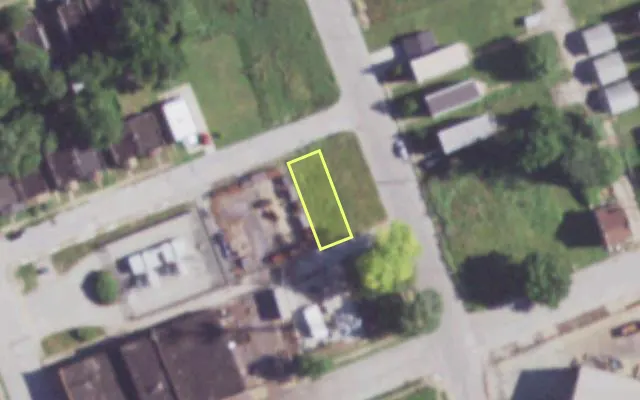 Aerial view of 1502 HERDER ST — vacant lot, St. Louis with approximate parcel outline