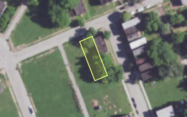 Aerial view of 2306 ANGELICA ST — vacant lot, St. Louis with approximate parcel outline