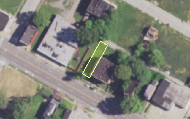 Aerial view of 3731 PAGE BLVD — vacant lot, St. Louis with approximate parcel outline