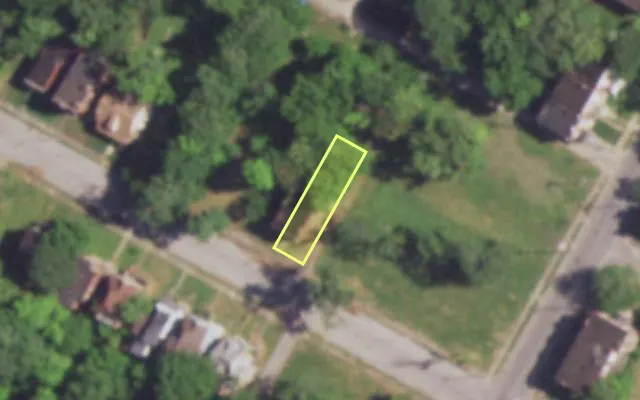 Aerial view of 4719 COTE BRILLIANTE AV — vacant lot, St. Louis with approximate parcel outline