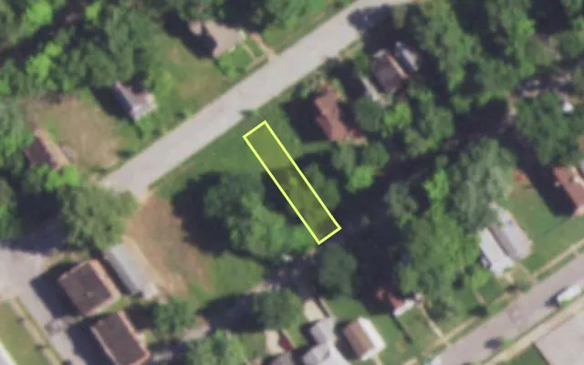 Aerial view of 5322 GERALDINE AV — vacant lot, St. Louis with approximate parcel outline