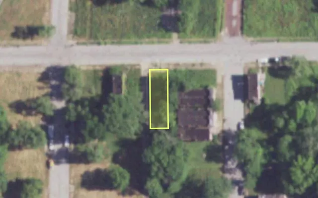Aerial view of 2940 MONTGOMERY ST — vacant lot, St. Louis with approximate parcel outline