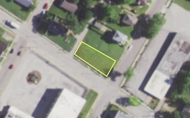 Aerial view of 1401 CLARA AV — vacant lot, St. Louis with approximate parcel outline