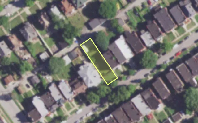 Aerial view of 4525 ATHLONE AV — vacant lot, St. Louis with approximate parcel outline
