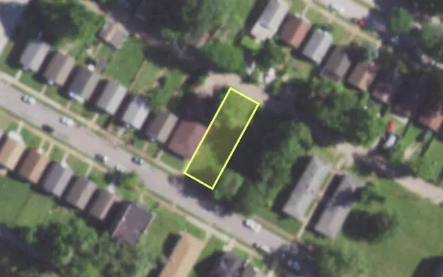 Aerial view of 5865 ROOSEVELT PL — vacant lot, St. Louis with approximate parcel outline