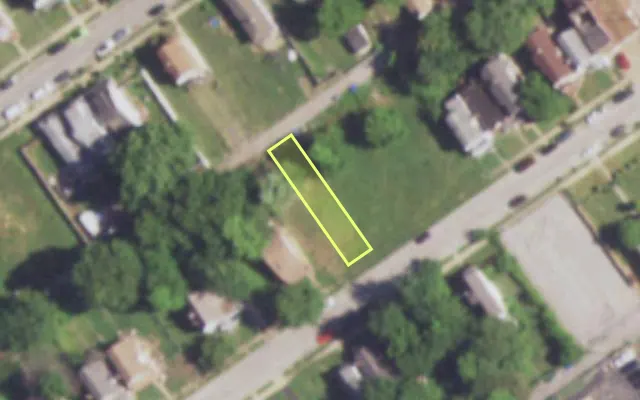 Aerial view of 4935 CLAXTON AV — vacant lot, St. Louis with approximate parcel outline