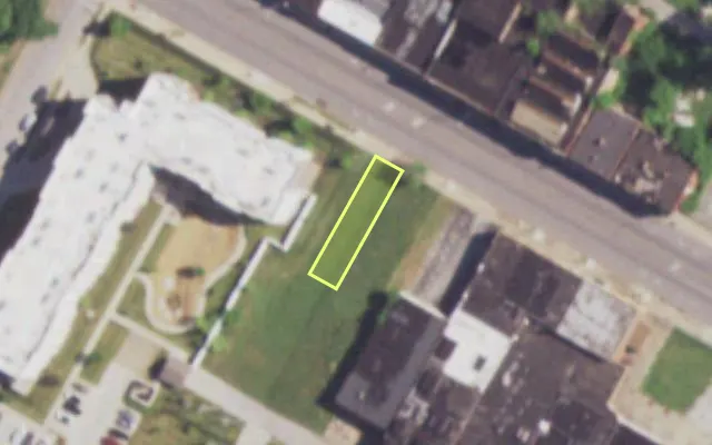 Aerial view of 4230 DR MARTIN LUTHER KING DR — vacant lot, St. Louis with approximate parcel outline