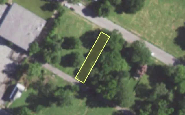 Aerial view of 5710 LOTUS AV — vacant lot, St. Louis with approximate parcel outline