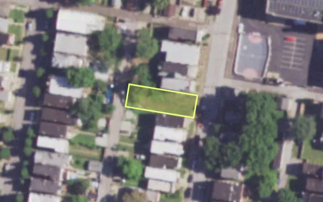 Aerial view of 3225 TEXAS AV — vacant lot, St. Louis with approximate parcel outline