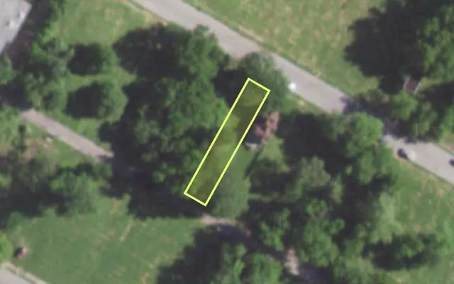 Aerial view of 5660 LOTUS AV — vacant lot, St. Louis with approximate parcel outline