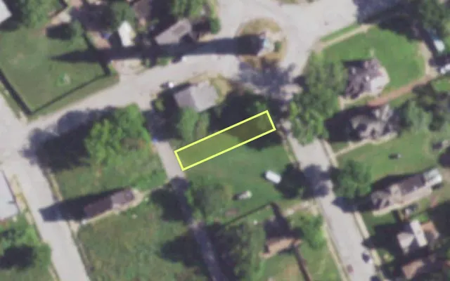 Aerial view of 4433 BLAIR AV — vacant lot, St. Louis with approximate parcel outline