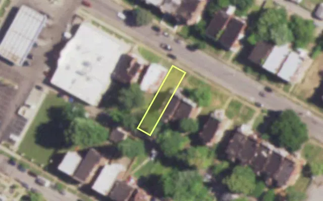 Aerial view of 4942 ST LOUIS AV — vacant lot, St. Louis with approximate parcel outline