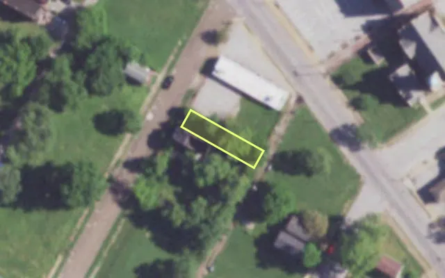 Aerial view of 4338 GANO AV — vacant lot, St. Louis with approximate parcel outline