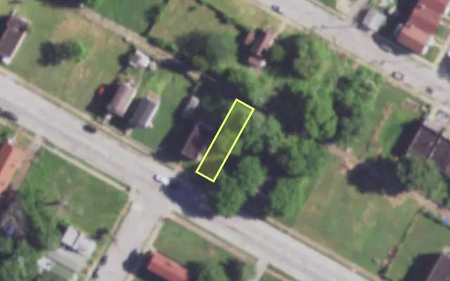 Aerial view of 3739 LEE AV — vacant lot, St. Louis with approximate parcel outline