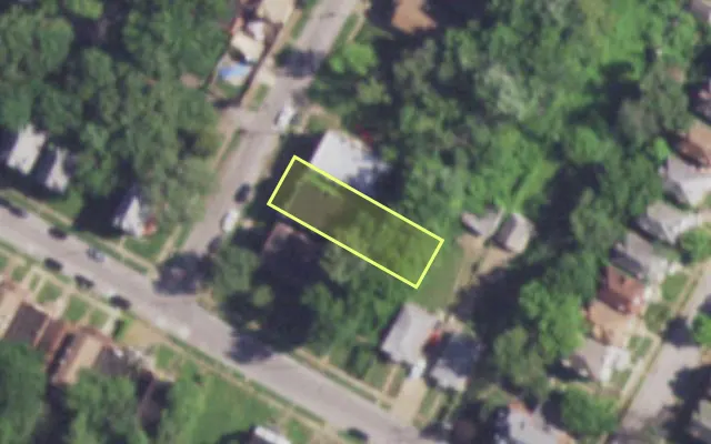 Aerial view of 4012 CORA AV — vacant lot, St. Louis with approximate parcel outline