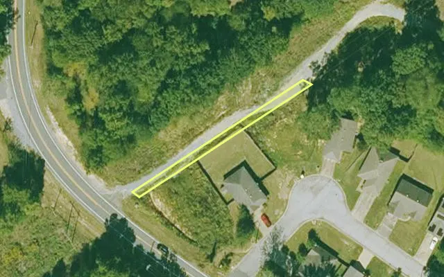 Aerial view of SALINE County parcel 800-06701-000 — Arkansas post-auction with approximate parcel outline