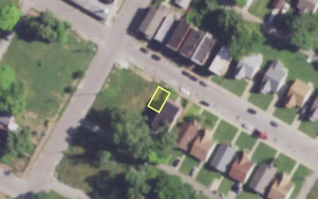 Aerial view of 3744 COTTAGE AV — vacant lot, St. Louis with approximate parcel outline