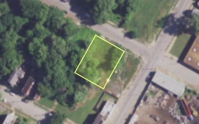 Aerial view of 3908 GARFIELD AV — vacant lot, St. Louis with approximate parcel outline
