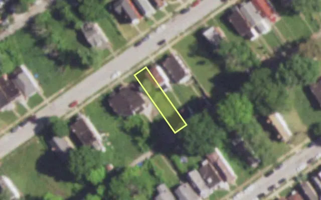 Aerial view of 5066 ARLINGTON AV — vacant lot, St. Louis with approximate parcel outline
