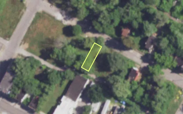Aerial view of 4230 ALDINE AV — vacant lot, St. Louis with approximate parcel outline