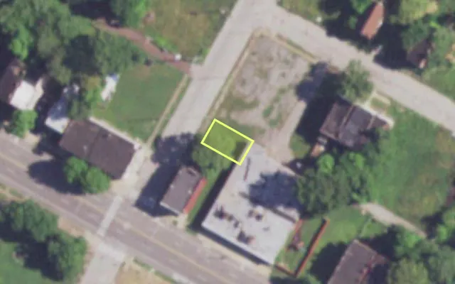 Aerial view of 1310 PRAIRIE AV — vacant lot, St. Louis with approximate parcel outline