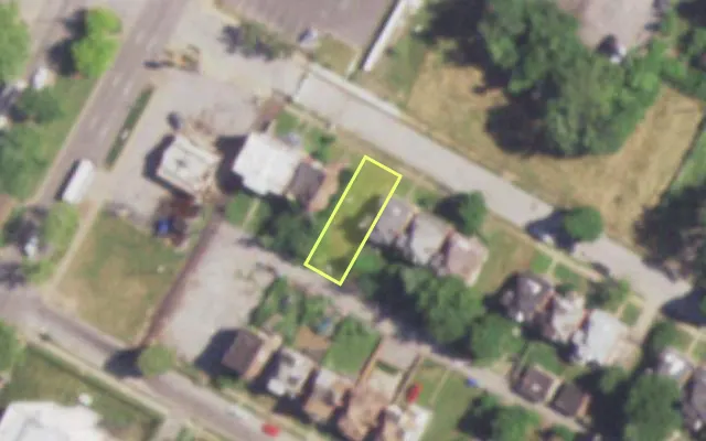 Aerial view of 4958 PALM ST — vacant lot, St. Louis with approximate parcel outline