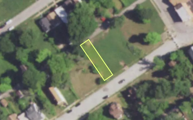 Aerial view of 4955 EMERSON AV — vacant lot, St. Louis with approximate parcel outline