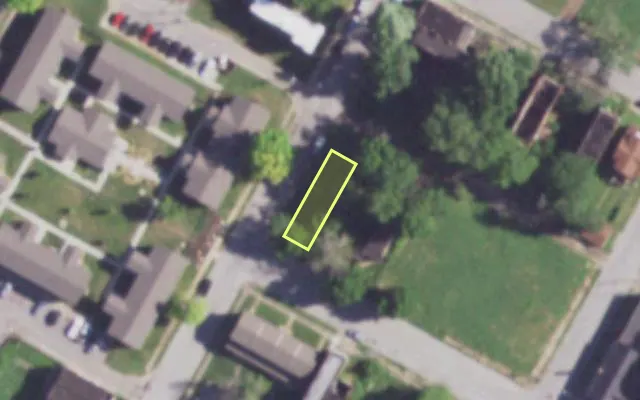 Aerial view of 3023 KOSSUTH AV — vacant lot, St. Louis with approximate parcel outline