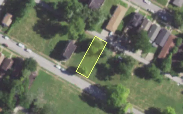 Aerial view of 5863 TERRY AV — vacant lot, St. Louis with approximate parcel outline