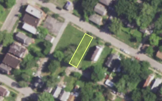 Aerial view of 4956 FARLIN AV — vacant lot, St. Louis with approximate parcel outline