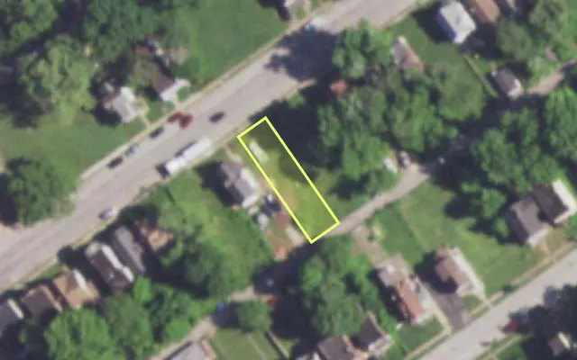 Aerial view of 5430 UNION BLVD — vacant lot, St. Louis with approximate parcel outline