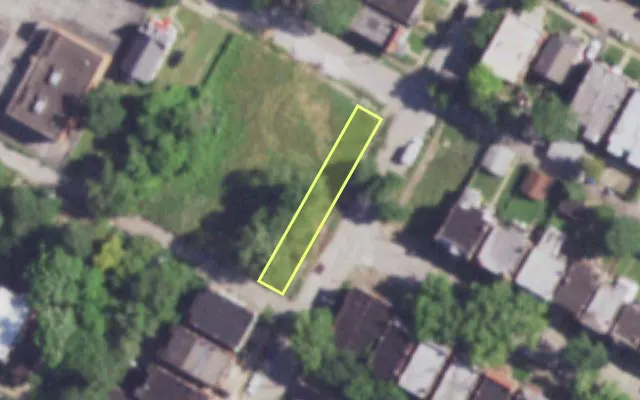Aerial view of 3529 CLAY AV — vacant lot, St. Louis with approximate parcel outline